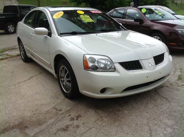 2005 Mitsubishi Galant LW2