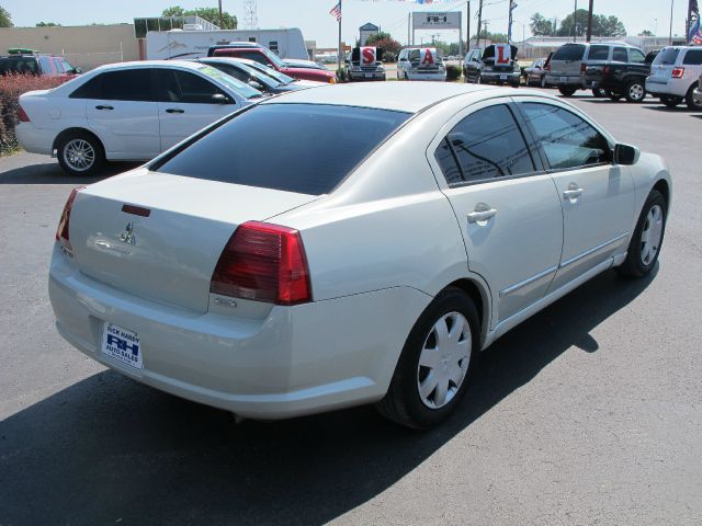 2005 Mitsubishi Galant LW2