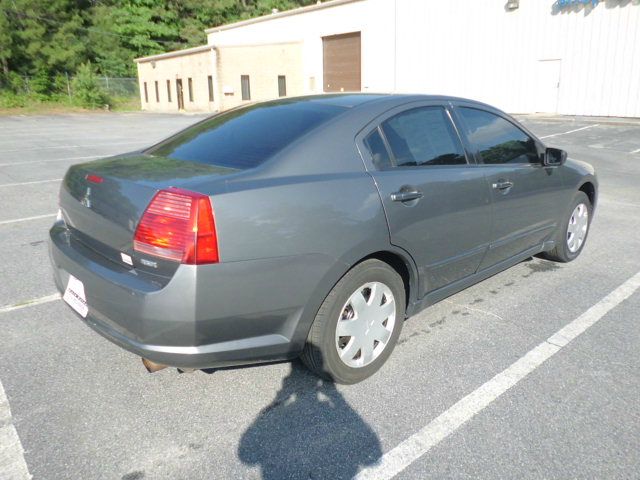 2005 Mitsubishi Galant LW2