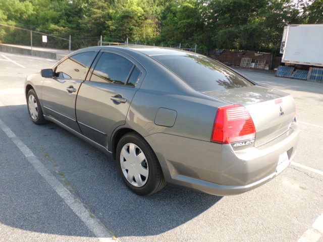 2005 Mitsubishi Galant LW2