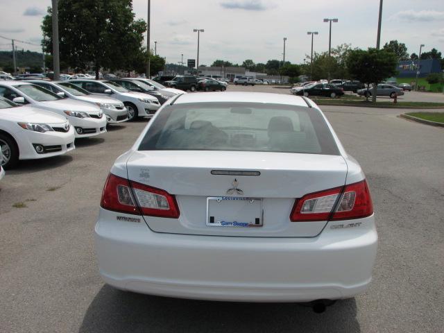 2011 Mitsubishi Galant LW2