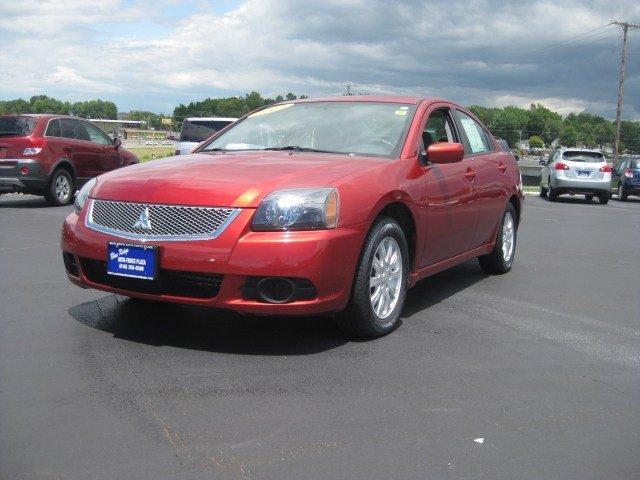 2011 Mitsubishi Galant Super Cab, Lariat