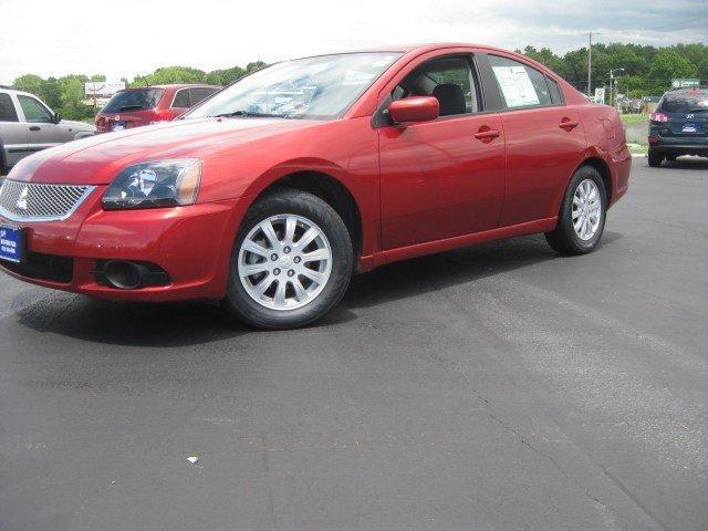 2011 Mitsubishi Galant Super Cab, Lariat