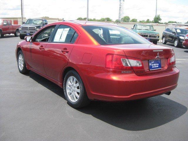 2011 Mitsubishi Galant Super Cab, Lariat