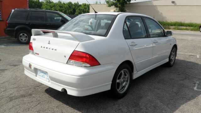 2002 Mitsubishi Lancer LE 2WD 7-pass