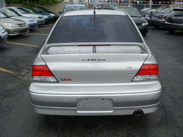 2002 Mitsubishi Lancer LE 2WD 7-pass