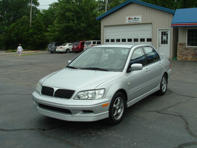 2002 Mitsubishi Lancer LE 2WD 7-pass