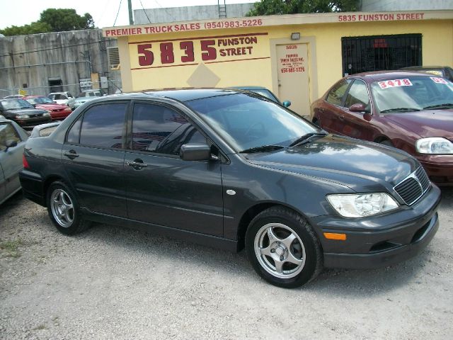 2002 Mitsubishi Lancer LE 2WD 7-pass