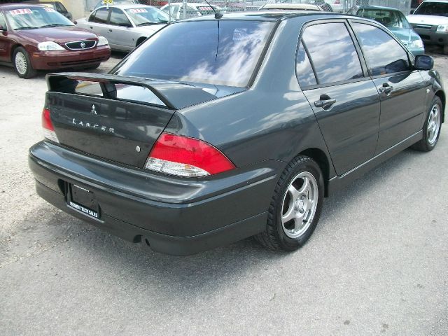 2002 Mitsubishi Lancer LE 2WD 7-pass