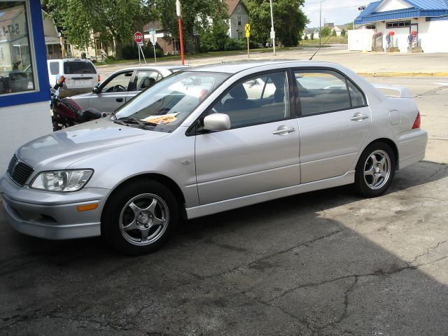 2002 Mitsubishi Lancer LE 2WD 7-pass