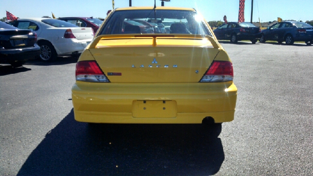 2002 Mitsubishi Lancer LE 2WD 7-pass