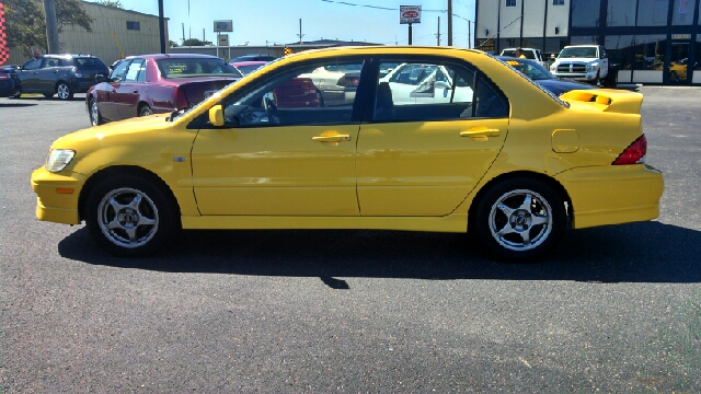 2002 Mitsubishi Lancer LE 2WD 7-pass