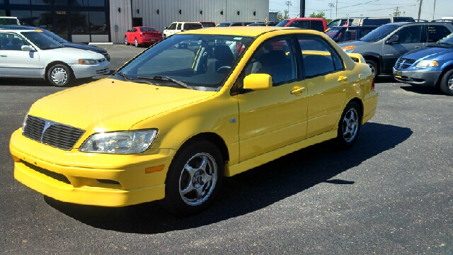 2002 Mitsubishi Lancer LE 2WD 7-pass