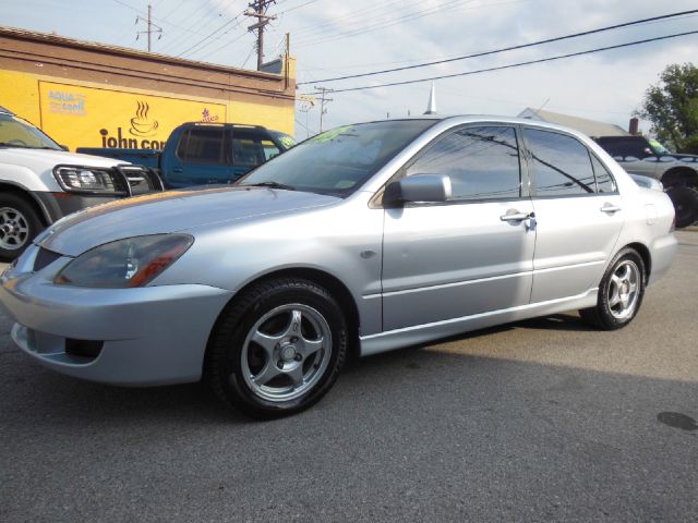 2004 Mitsubishi Lancer LE 2WD 7-pass