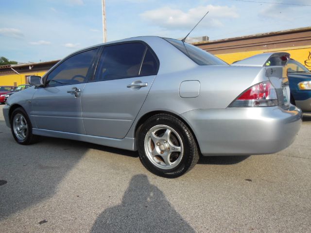 2004 Mitsubishi Lancer LE 2WD 7-pass