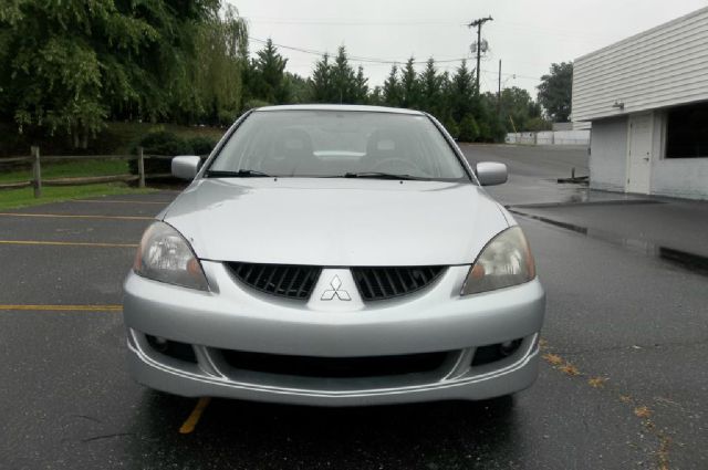 2004 Mitsubishi Lancer SE 4WD AWD SUV