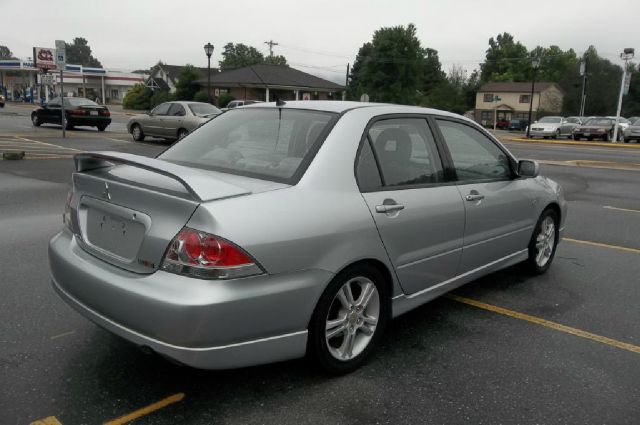 2004 Mitsubishi Lancer SE 4WD AWD SUV