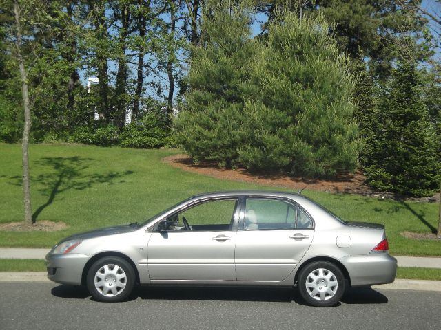 2004 Mitsubishi Lancer LW2