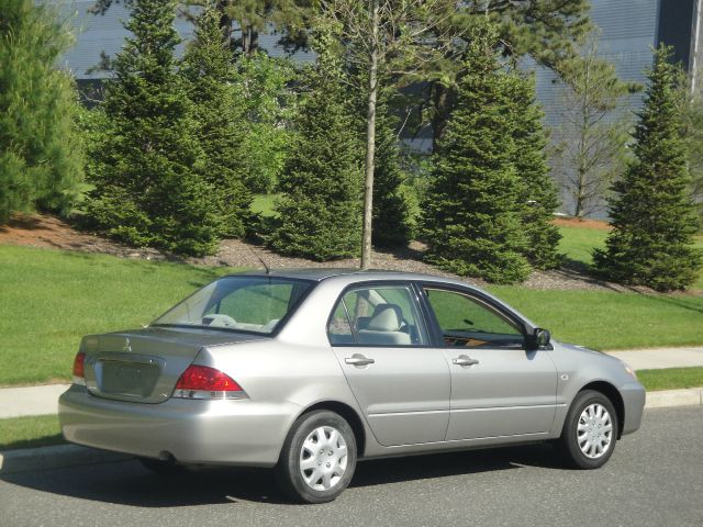 2004 Mitsubishi Lancer LW2