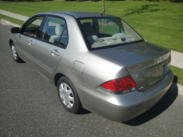 2004 Mitsubishi Lancer LW2