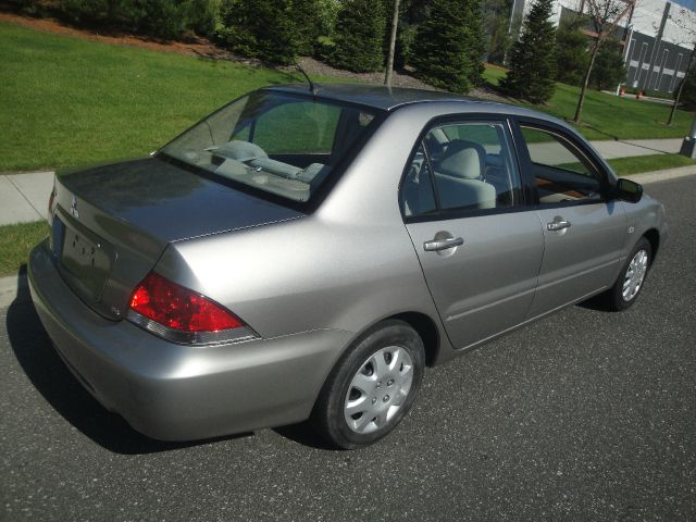 2004 Mitsubishi Lancer LW2