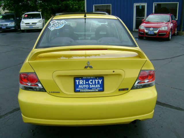 2004 Mitsubishi Lancer SE 4WD AWD SUV