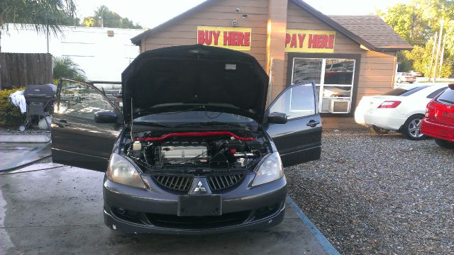 2004 Mitsubishi Lancer SE 4WD AWD SUV