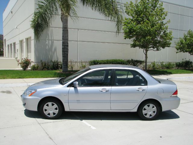 2005 Mitsubishi Lancer LW2