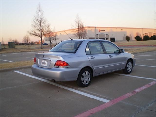 2005 Mitsubishi Lancer LW2