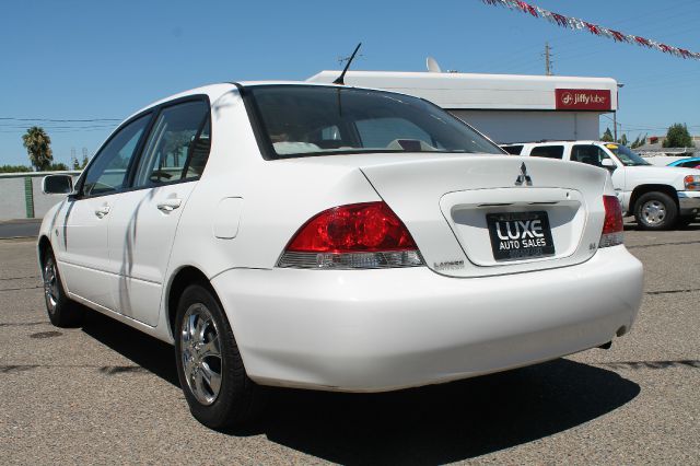 2005 Mitsubishi Lancer LW2