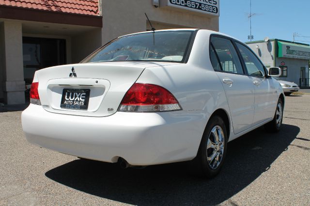 2005 Mitsubishi Lancer LW2