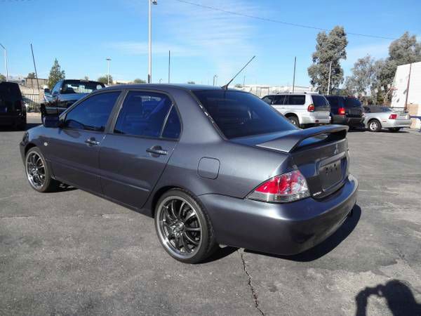 2005 Mitsubishi Lancer LE 2WD 7-pass