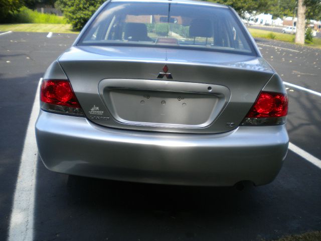 2005 Mitsubishi Lancer LW2