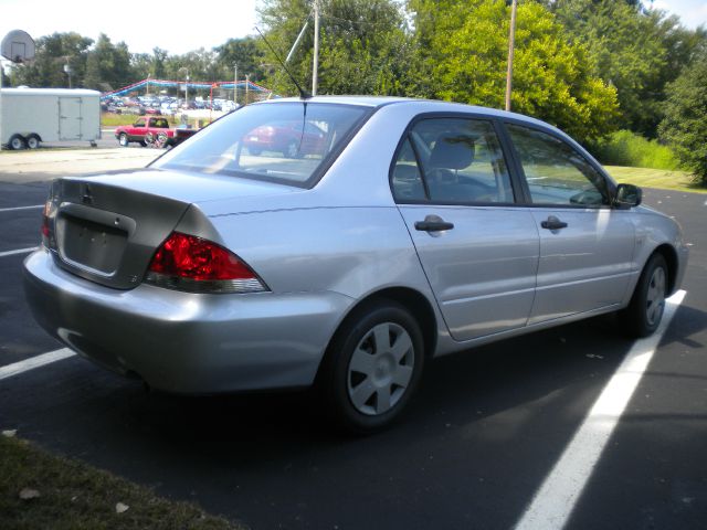 2005 Mitsubishi Lancer LW2