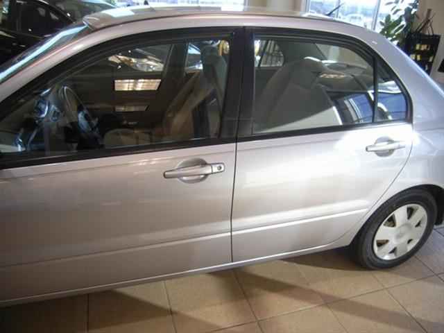 2005 Mitsubishi Lancer LW2