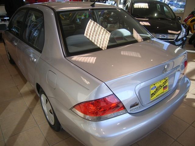 2005 Mitsubishi Lancer LW2