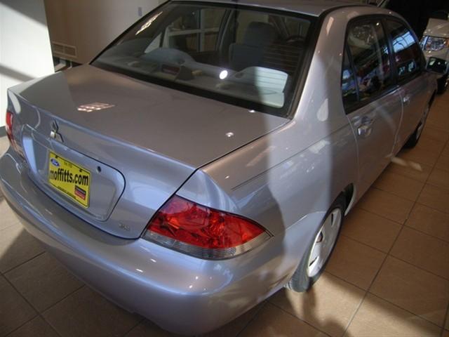 2005 Mitsubishi Lancer LW2