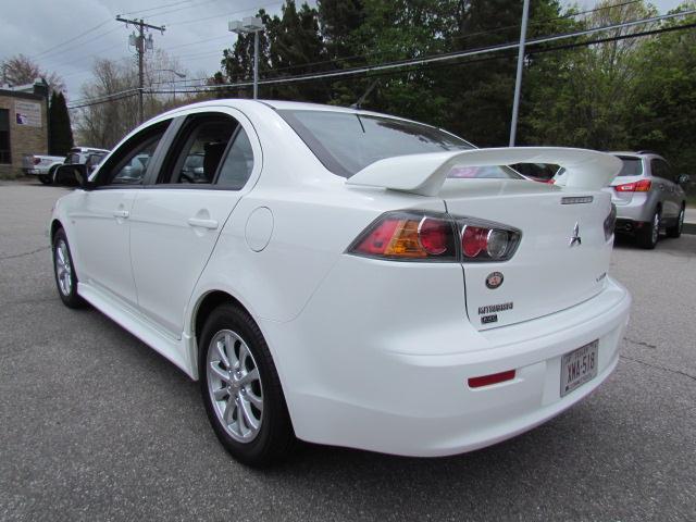 2012 Mitsubishi Lancer SE