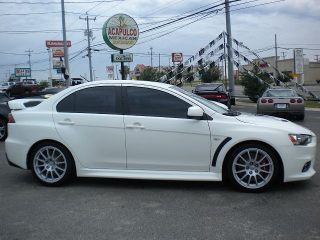 2010 Mitsubishi Lancer Evolution Sedan Popular