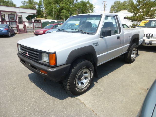 1987 Mitsubishi Mighty Max Ram 3500 Diesel 2-WD