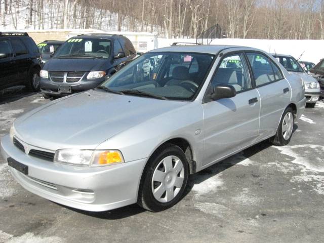 2001 Mitsubishi Mirage LW2