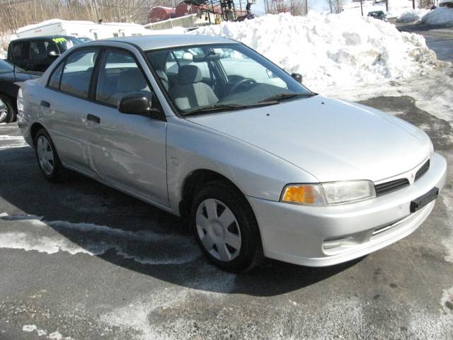 2001 Mitsubishi Mirage LW2