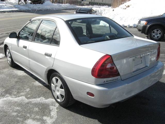 2001 Mitsubishi Mirage LW2