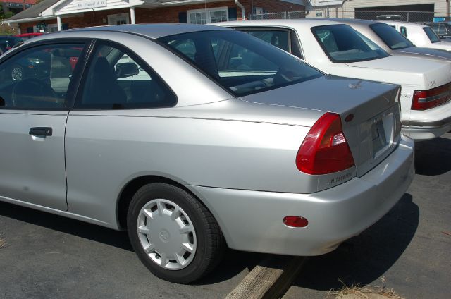 2002 Mitsubishi Mirage 4WD Ext Cab LT