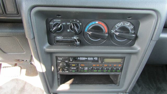 1997 Mitsubishi Montero 3.2