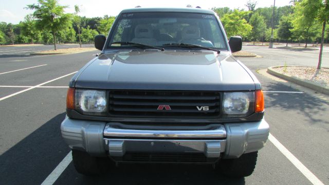 1997 Mitsubishi Montero 3.2