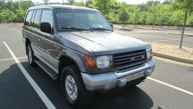 1997 Mitsubishi Montero 3.2