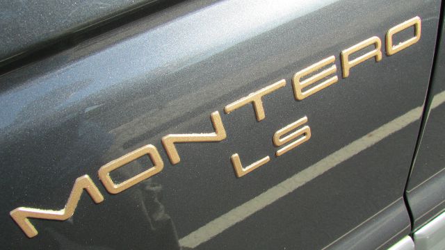 1997 Mitsubishi Montero 3.2