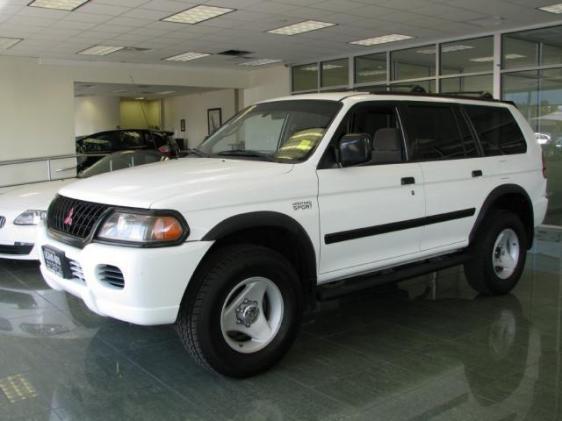 2000 Mitsubishi Montero Unknown