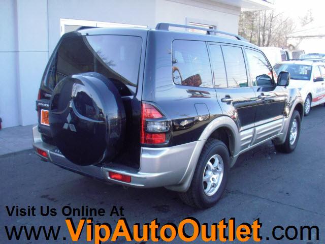 2001 Mitsubishi Montero XLS